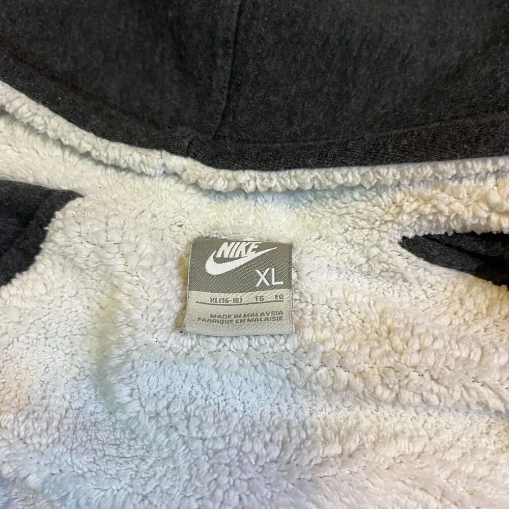 Nike Activewear Full Zip Jacket Youth Size XL 16-18 Gray Sherpa Lined Hooded